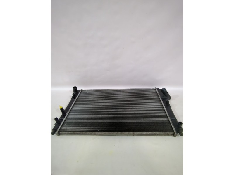 Recambio de radiador agua para toyota yaris (_p13_) 1.5 (nsp131_) referencia OEM IAM 4221348630  