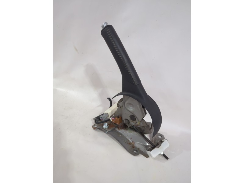 Recambio de palanca freno para toyota yaris (_p13_) 1.5 (nsp131_) referencia OEM IAM 462100D251B5  