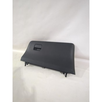 Recambio de guantera para toyota yaris (_p13_) 1.5 (nsp131_) referencia OEM IAM 555500D151  