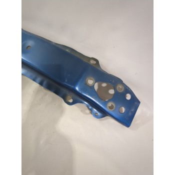 Recambio de refuerzo paragolpes delantero para toyota yaris (_p13_) 1.5 (nsp131_) referencia OEM IAM 520210D070  