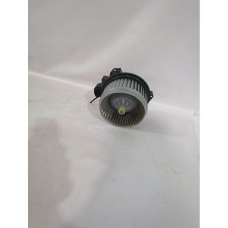 Recambio de motor calefaccion para toyota yaris (_p13_) 1.5 (nsp131_) referencia OEM IAM 871030D101  