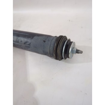 Recambio de amortiguador trasero izquierdo para toyota yaris (_p13_) 1.5 (nsp131_) referencia OEM IAM 485300DA40  