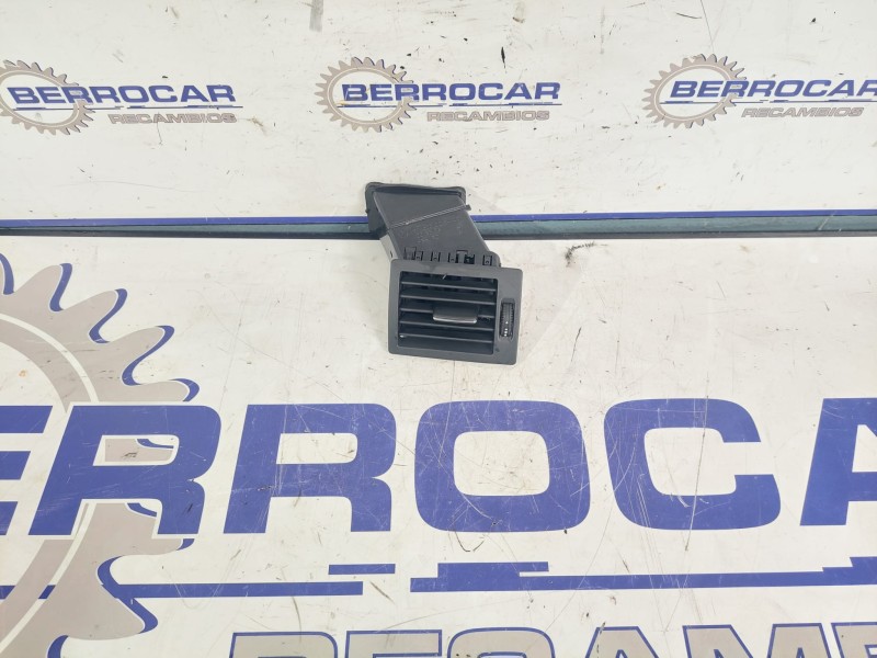 Recambio de aireador lateral derecho para mercedes-benz clase a (w169) 1.7 cat referencia OEM IAM 1698300254  