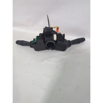 Recambio de mando multifuncion para toyota yaris (_p13_) 1.5 (nsp131_) referencia OEM IAM 173832  