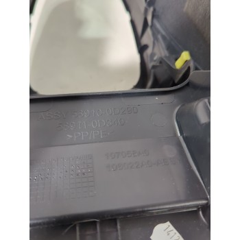 Recambio de consola central para toyota yaris (_p13_) 1.5 (nsp131_) referencia OEM IAM 589100D290  