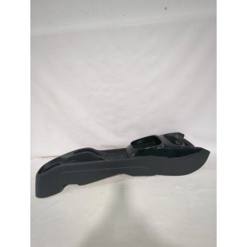 Recambio de consola central para toyota yaris (_p13_) 1.5 (nsp131_) referencia OEM IAM 589100D290  