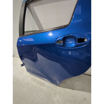 Recambio de puerta trasera izquierda para toyota yaris (_p13_) 1.5 (nsp131_) referencia OEM IAM 6711452210  