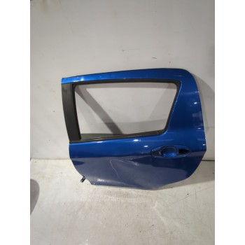 Recambio de puerta trasera izquierda para toyota yaris (_p13_) 1.5 (nsp131_) referencia OEM IAM 6711452210  