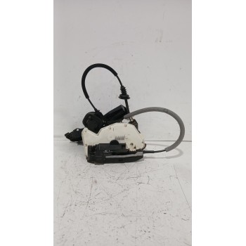 CERRADURA PUERTA TRASERA DERECHA 5K4839016H 