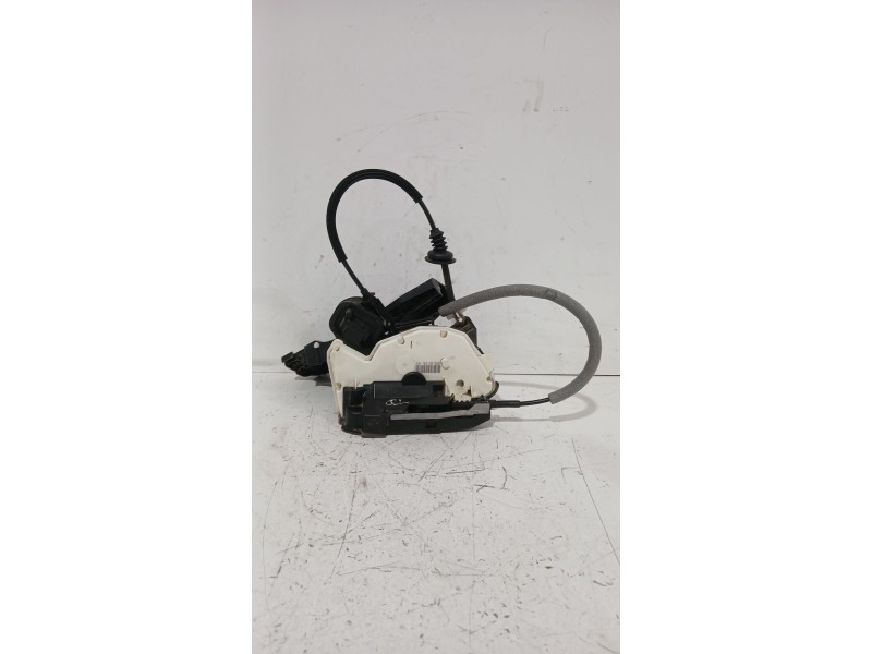 Recambio de cerradura puerta trasera derecha para volkswagen golf vi variant (aj5) 1.6 tdi referencia OEM IAM 5K4839016H  