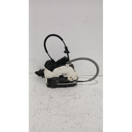 Recambio de cerradura puerta trasera derecha para volkswagen golf vi variant (aj5) 1.6 tdi referencia OEM IAM 5K4839016H  