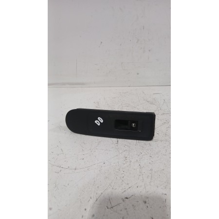 Recambio de mando elevalunas delantero derecho para volkswagen golf vi variant (aj5) 1.6 tdi referencia OEM IAM 5K0867256  