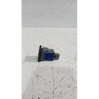 Recambio de interruptor para toyota yaris (_p13_) 1.5 (nsp131_) referencia OEM IAM 15B550  