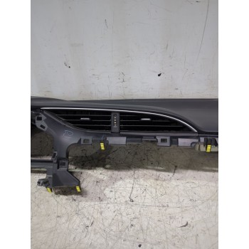 Recambio de salpicadero para toyota yaris (_p13_) 1.5 (nsp131_) referencia OEM IAM 553020D180C1  