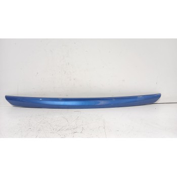 Recambio de moldura para toyota yaris (_p13_) 1.5 (nsp131_) referencia OEM IAM 768010D55  