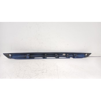 Recambio de moldura para toyota yaris (_p13_) 1.5 (nsp131_) referencia OEM IAM 768010D55  