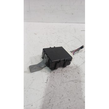 Recambio de modulo electronico para toyota yaris (_p13_) 1.5 (nsp131_) referencia OEM IAM 859400D030  