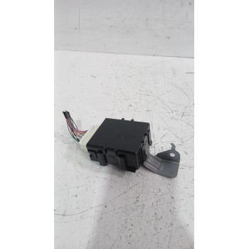 Recambio de modulo electronico para toyota yaris (_p13_) 1.5 (nsp131_) referencia OEM IAM 859400D030  