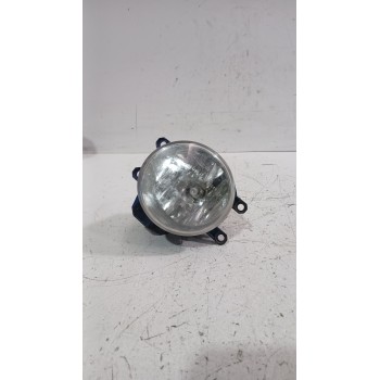 Recambio de faro antiniebla izquierdo para toyota yaris (_p13_) 1.5 (nsp131_) referencia OEM IAM 8122002110  