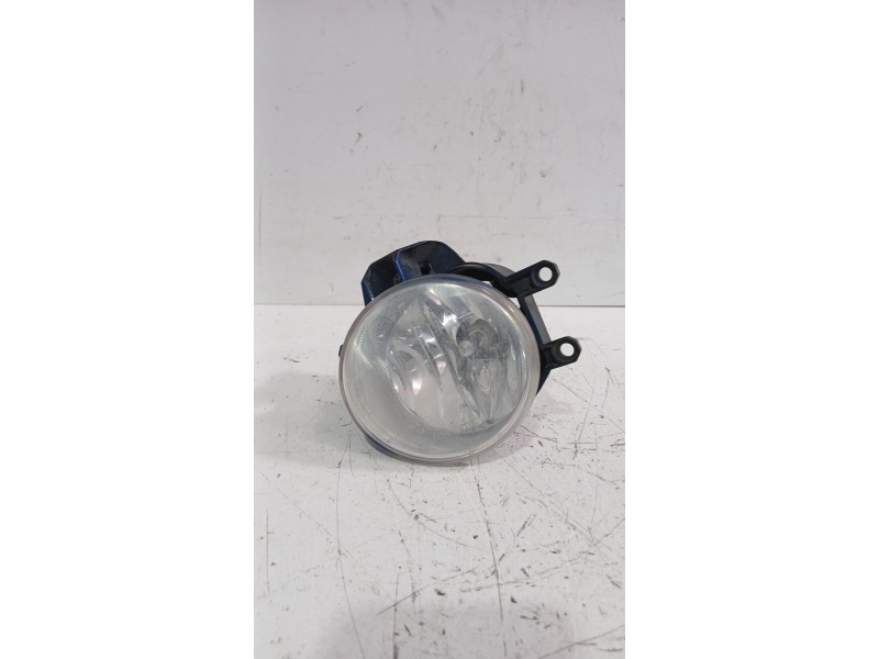 Recambio de faro antiniebla derecho para toyota yaris (_p13_) 1.5 (nsp131_) referencia OEM IAM 8121002110  