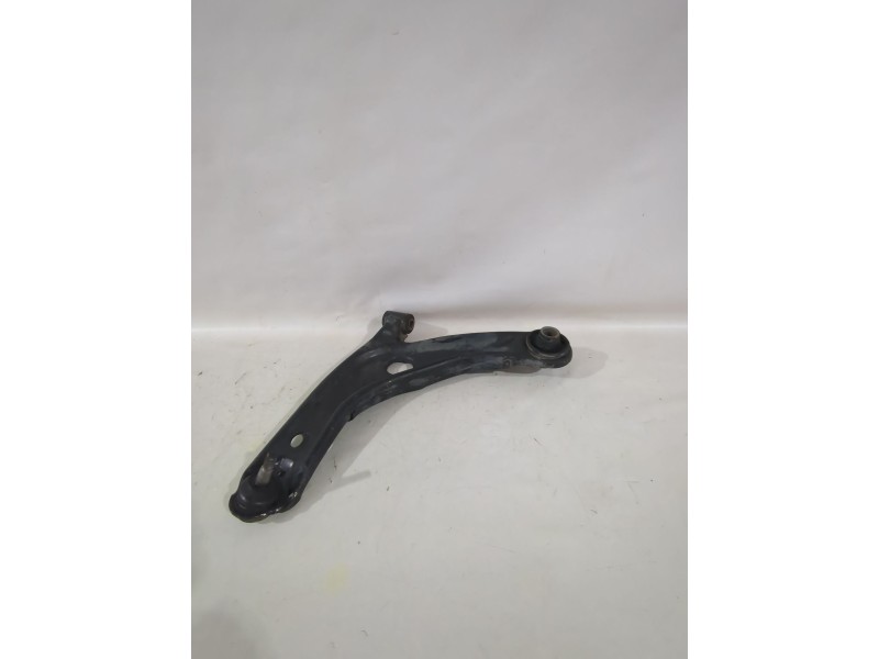 Recambio de brazo suspension inferior delantero derecho para toyota yaris (_p13_) 1.5 (nsp131_) referencia OEM IAM 4806809150  