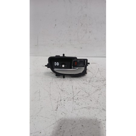 Recambio de maneta interior delantera derecha para toyota yaris (_p13_) 1.5 (nsp131_) referencia OEM IAM 692050D201  