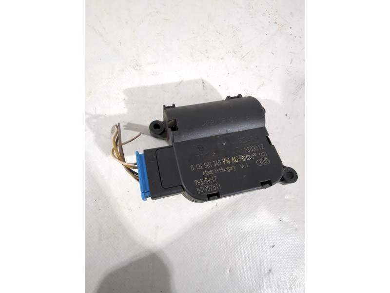 Recambio de motor apertura trampillas para volkswagen golf vi variant (aj5) 1.6 tdi referencia OEM IAM 0132801345  