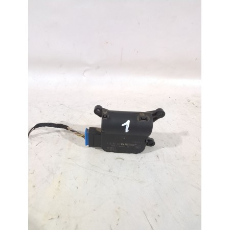 Recambio de motor apertura trampillas para volkswagen golf vi variant (aj5) 1.6 tdi referencia OEM IAM 0132801343  