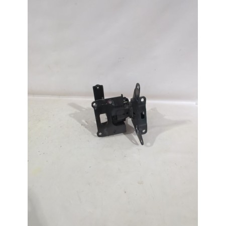 Recambio de soporte cambio izquierdo para toyota yaris (_p13_) 1.5 (nsp131_) referencia OEM IAM 123720M120  