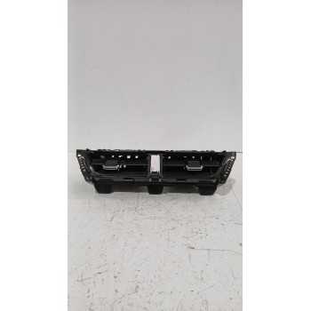 Recambio de rejilla aireadora para toyota corolla sedán (_e21_) 1.8 vvti hybrid (mzea12, zre211, zwe211) referencia OEM IAM 5567