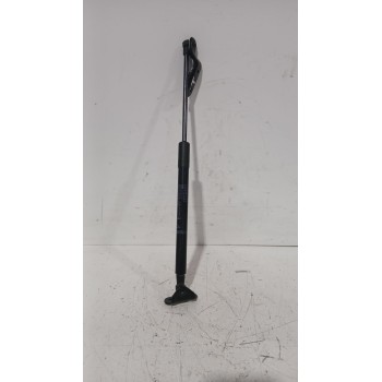 Recambio de amortiguadores maletero / porton para toyota yaris (_p13_) 1.5 (nsp131_) referencia OEM IAM 3998550405N  