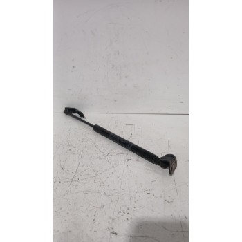 Recambio de amortiguadores maletero / porton para toyota yaris (_p13_) 1.5 (nsp131_) referencia OEM IAM 3998550405N  