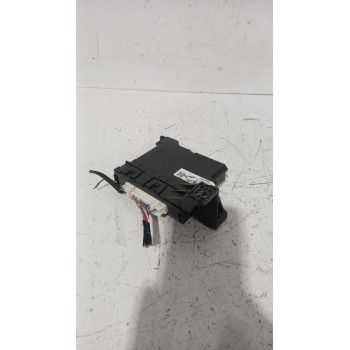 Recambio de modulo electronico para toyota yaris (_p13_) 1.5 (nsp131_) referencia OEM IAM 88650-0D740  