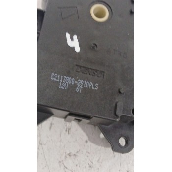 Recambio de motor apertura trampilla para toyota yaris (_p13_) 1.5 (nsp131_) referencia OEM IAM CZ1138002810  
