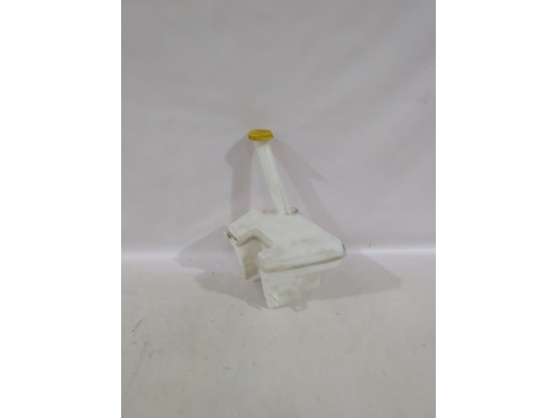 Recambio de deposito limpia para toyota yaris (_p13_) 1.5 (nsp131_) referencia OEM IAM 853150D170  