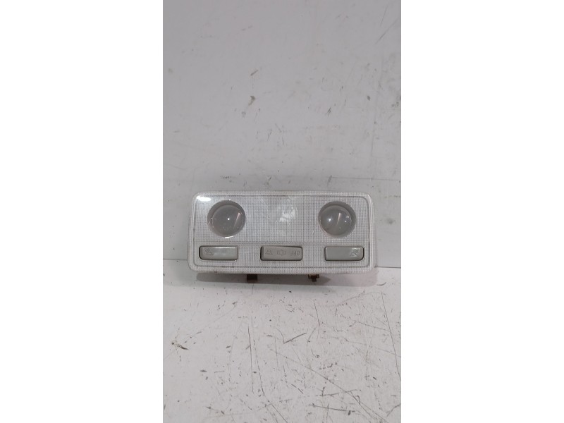 Recambio de luz interior para toyota yaris (_p13_) 1.5 (nsp131_) referencia OEM IAM 812600D070  