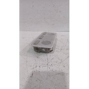 Recambio de luz interior para toyota yaris (_p13_) 1.5 (nsp131_) referencia OEM IAM 812600D070  