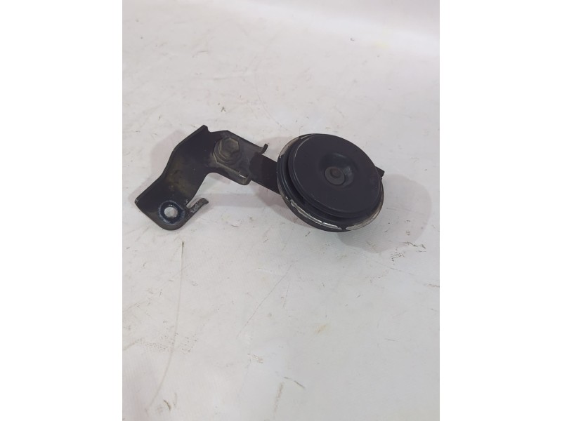 Recambio de claxon para toyota yaris (_p13_) 1.5 (nsp131_) referencia OEM IAM 865200D220  