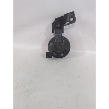 Recambio de claxon para toyota yaris (_p13_) 1.5 (nsp131_) referencia OEM IAM 865200D220  