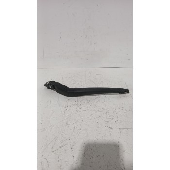 Recambio de brazo limpia trasero para toyota yaris (_p13_) 1.5 (nsp131_) referencia OEM IAM 852410D060  
