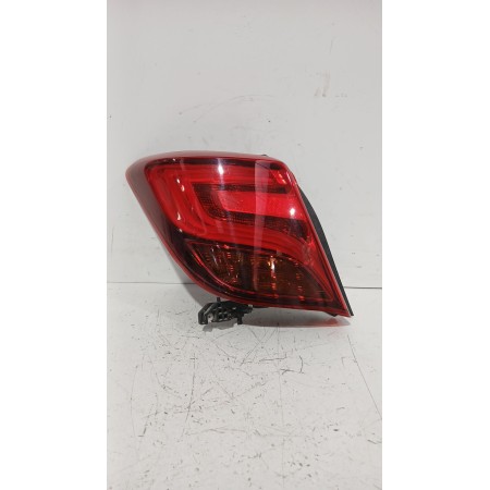 Recambio de piloto trasero izquierdo para toyota yaris (_p13_) 1.5 (nsp131_) referencia OEM IAM 815610D600  