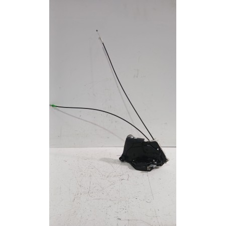 Recambio de cerradura puerta delantera derecha para toyota yaris (_p13_) 1.5 (nsp131_) referencia OEM IAM 690300D550  