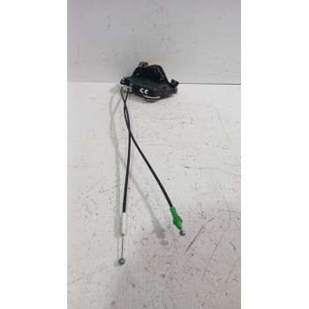 Recambio de cerradura puerta delantera derecha para toyota yaris (_p13_) 1.5 (nsp131_) referencia OEM IAM 690300D550  
