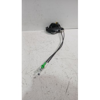 Recambio de cerradura puerta delantera izquierda para toyota yaris (_p13_) 1.5 (nsp131_) referencia OEM IAM 690400D520  