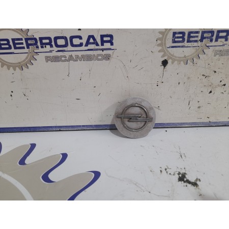 Recambio de tapa buje para opel corsa d referencia OEM IAM 13117069MJ  