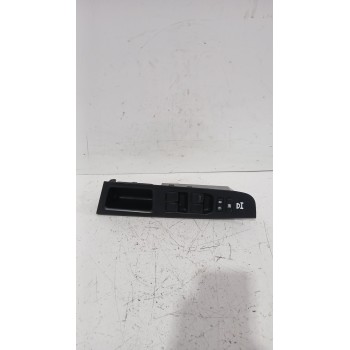 Recambio de mando elevalunas delantero izquierdo para toyota yaris (_p13_) 1.5 (nsp131_) referencia OEM IAM 848100D030  