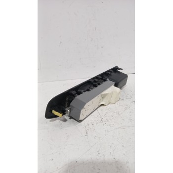 Recambio de mando elevalunas delantero izquierdo para toyota yaris (_p13_) 1.5 (nsp131_) referencia OEM IAM 848100D030  