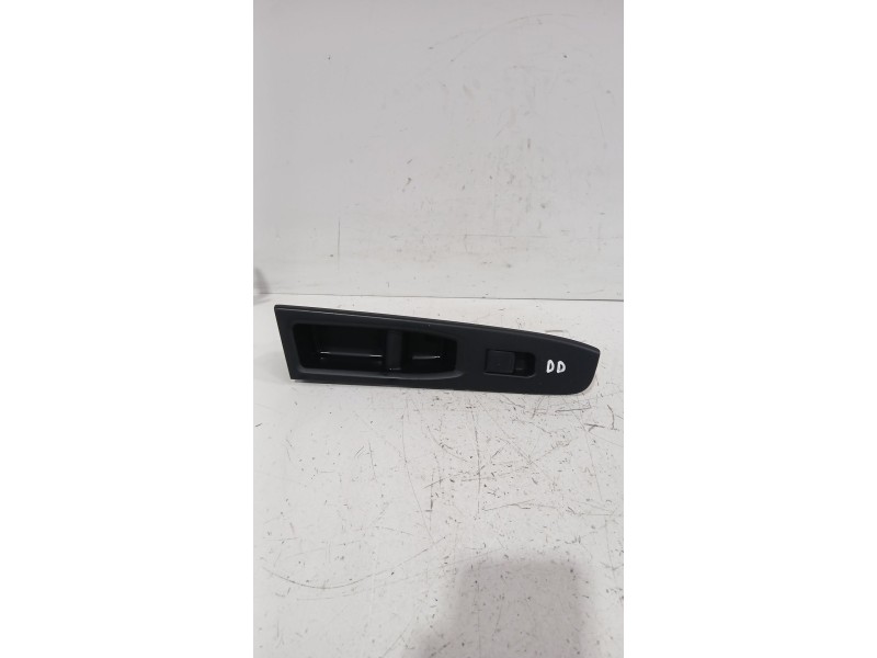 Recambio de mando elevalunas delantero derecho para toyota yaris (_p13_) 1.5 (nsp131_) referencia OEM IAM 848100D030  