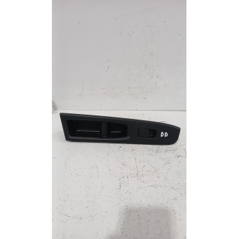 Recambio de mando elevalunas delantero derecho para toyota yaris (_p13_) 1.5 (nsp131_) referencia OEM IAM 848100D030  