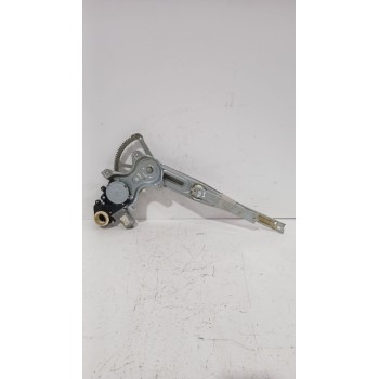 Recambio de elevalunas delantero izquierdo para toyota yaris (_p13_) 1.5 (nsp131_) referencia OEM IAM 698200D440  
